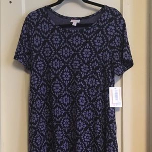 NWT Jacquard LuLaRoe Medium Carly